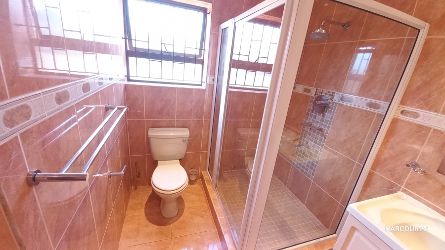 To Let 4 Bedroom Property for Rent in Gatesville Western Cape